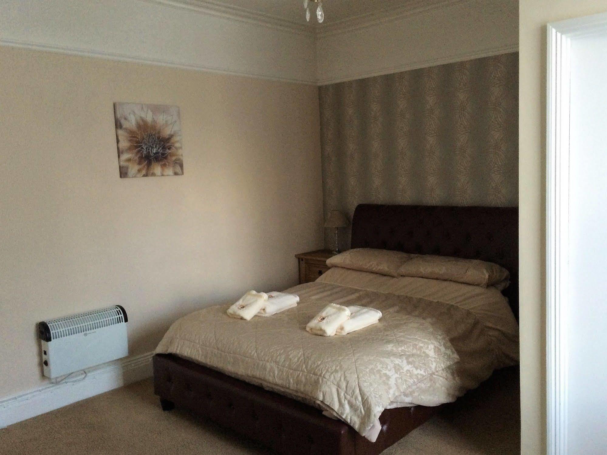 Hilbury Court Hotel Троубридж Екстер'єр фото