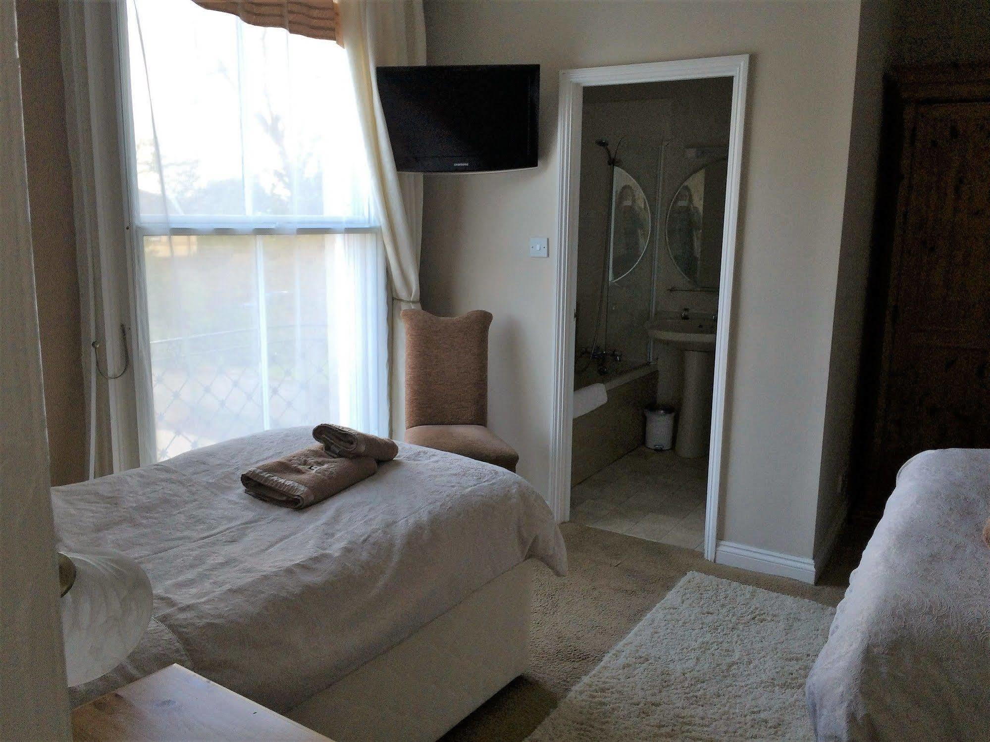 Hilbury Court Hotel Троубридж Екстер'єр фото